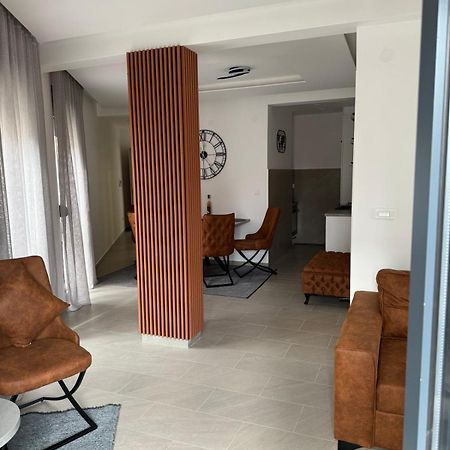 Apartman Anna Atina Budva Bagian luar foto
