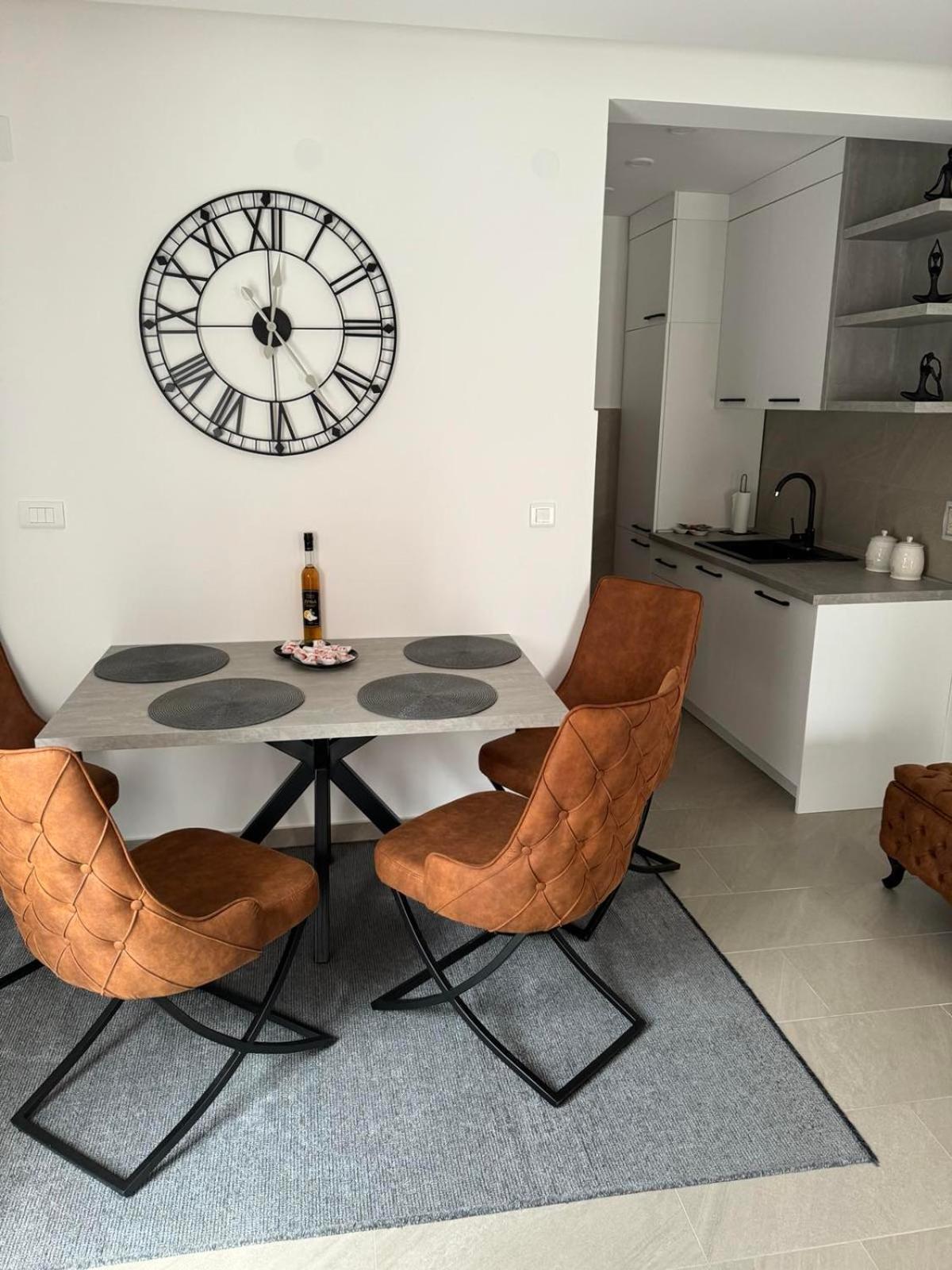 Apartman Anna Atina Budva Bagian luar foto